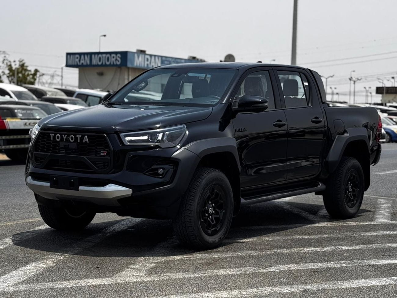 تويوتا هيلوكس GR SPORT 2.8L