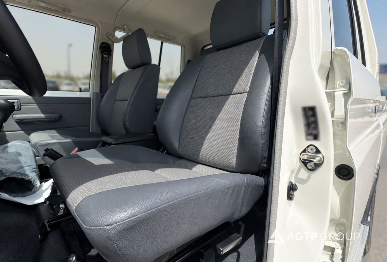 تويوتا لاند كروزر 70 Double Cab 4.2L ديزل | دفع رباعي | ناقل حركة يدوي | كابينة مزدوجة | 2026 | تصدير إلى أفريقيا