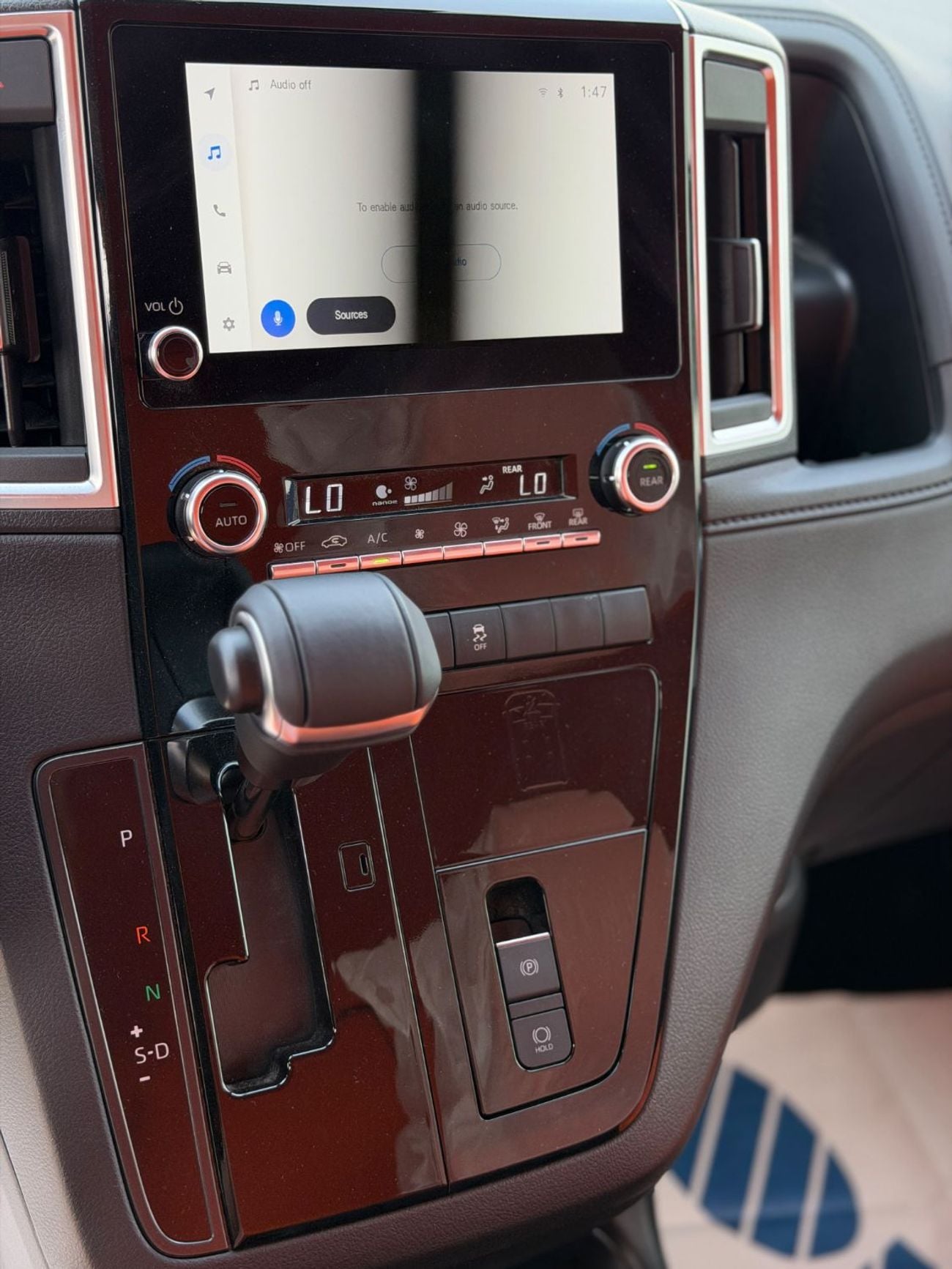 Toyota Granvia PREMIUM PETROL FULL OPTION WITH VIP EDITION