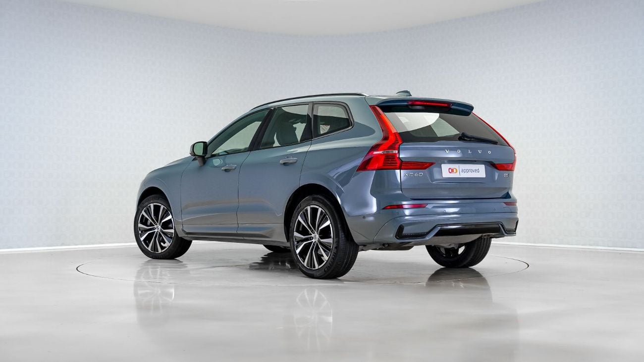 فولفو XC 60 B5 Ultimate Dark
