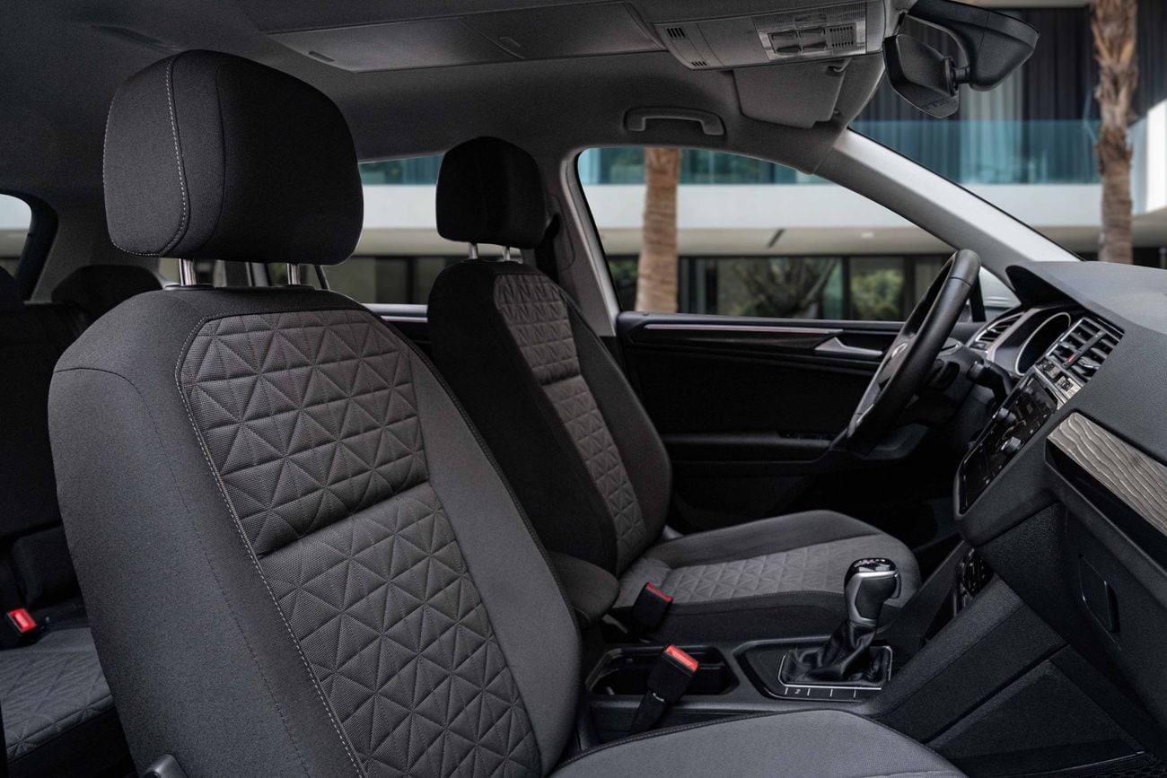 Volkswagen Tiguan Life Tiguan Life | 1,273 P.M | 0% Downpayment | Low KMs