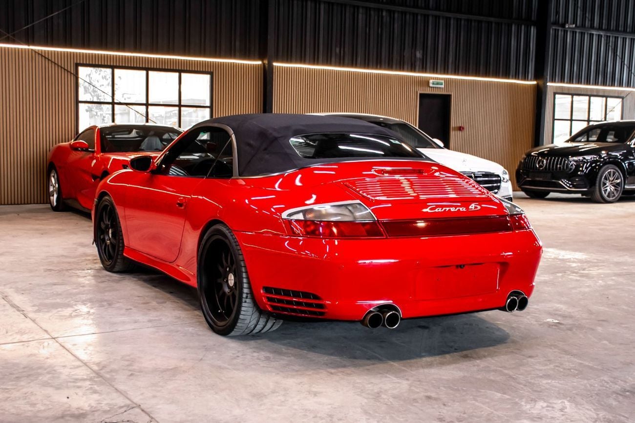 Porsche 911 CARRERA 4S