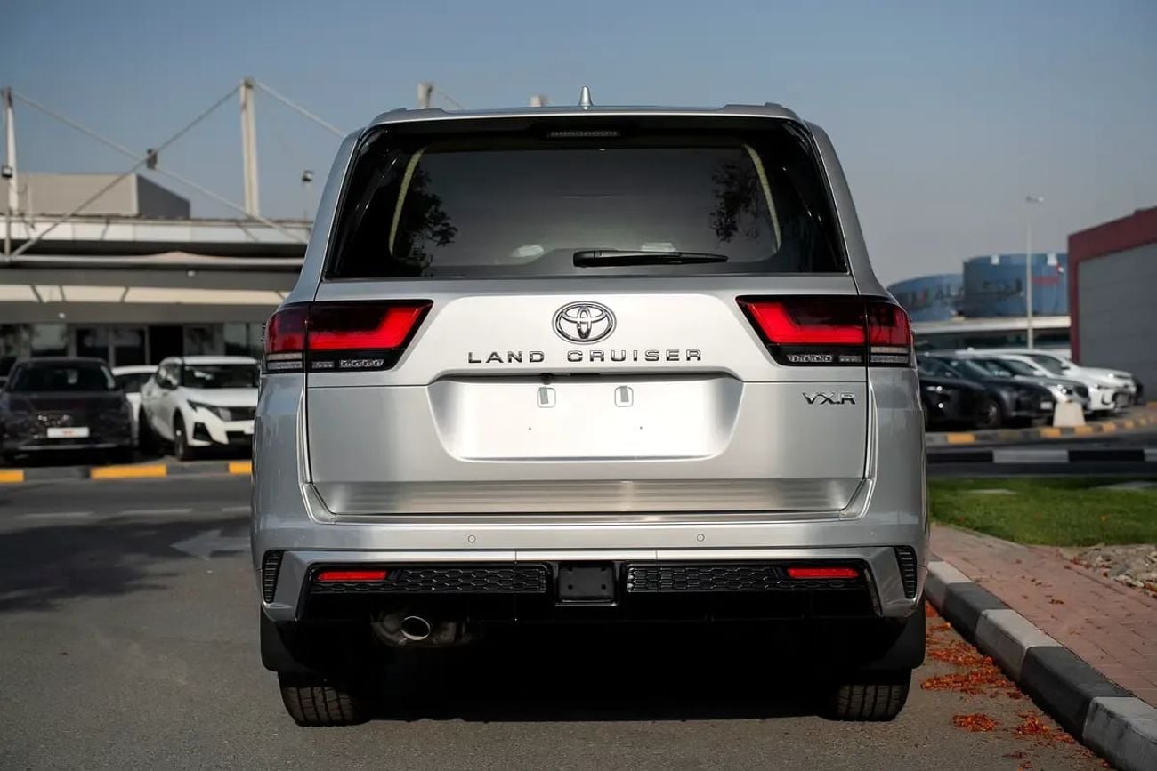 Toyota Land Cruiser VXR Toyota Land Cruiser 4.0 VXR 2026 GCC specs (FOR EXPORT ONLY)