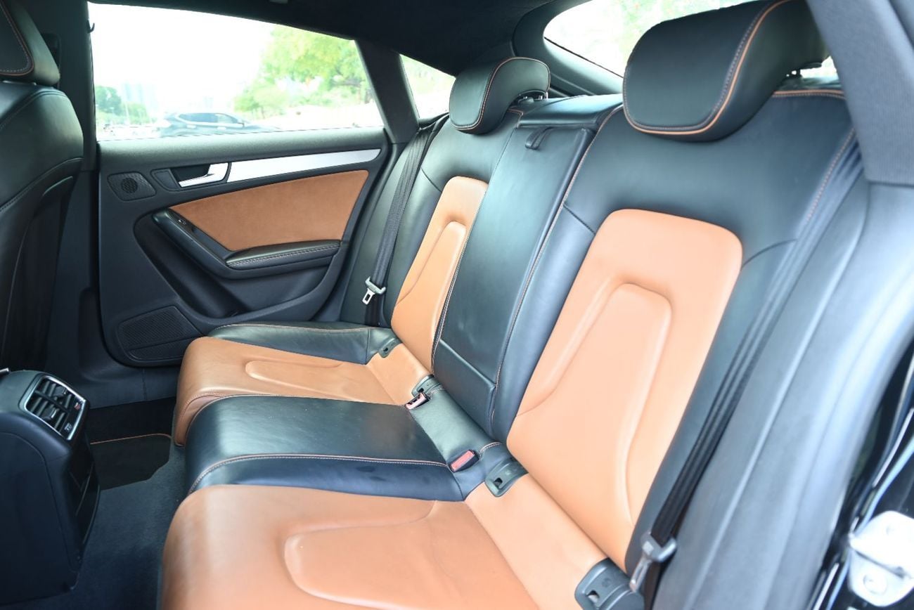 Audi A5 45 TFSI S-LINE URGENT SALE - AUDI A5 2016 - ACCIDENT FREE - GCC - BLACK EDITION