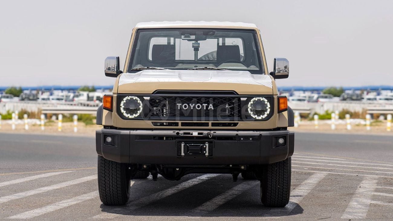 تويوتا لاند كروزر بيك أب 70 LX LX