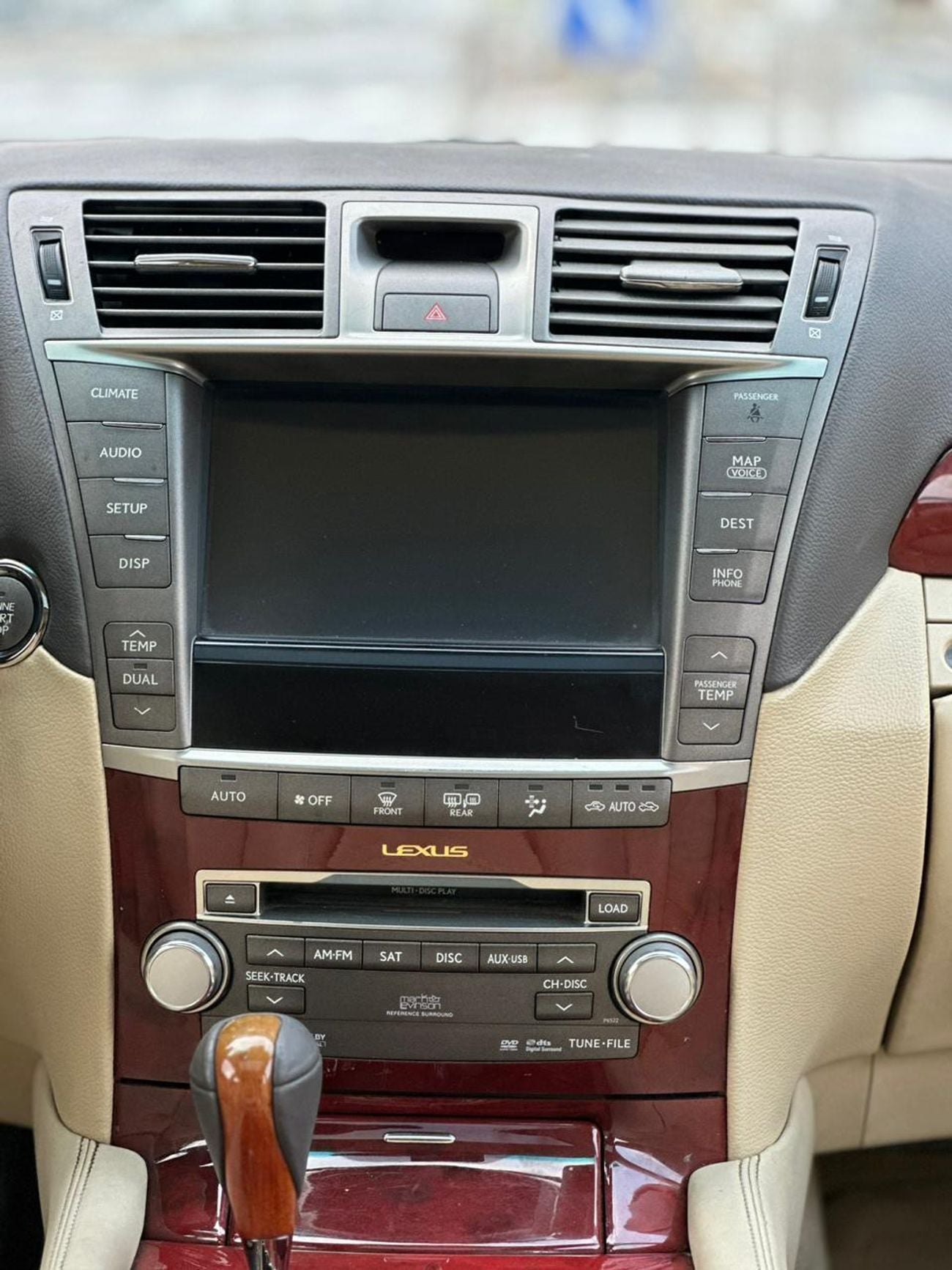 لكزس LS 460 بريمير SWB