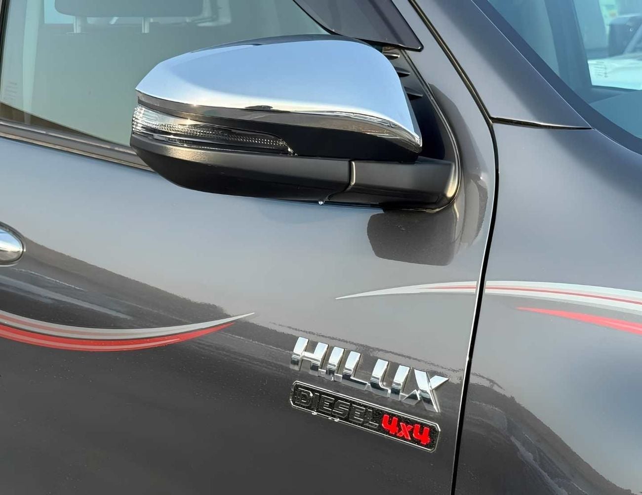 Toyota Hilux SR5 DOUBLE CABIN || 2.8L V4 DIESEL || BLIND SPOT | (CODE # HDAH1)