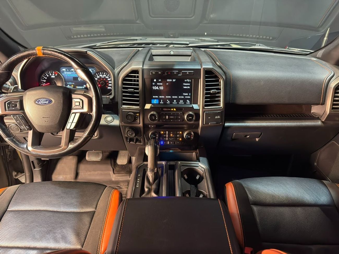فورد F 150 رابتور سوبر كاب مواصفات دول مجلس التعاون الخليجي | محرك EcoBoost سعة 3.5 لتر V6