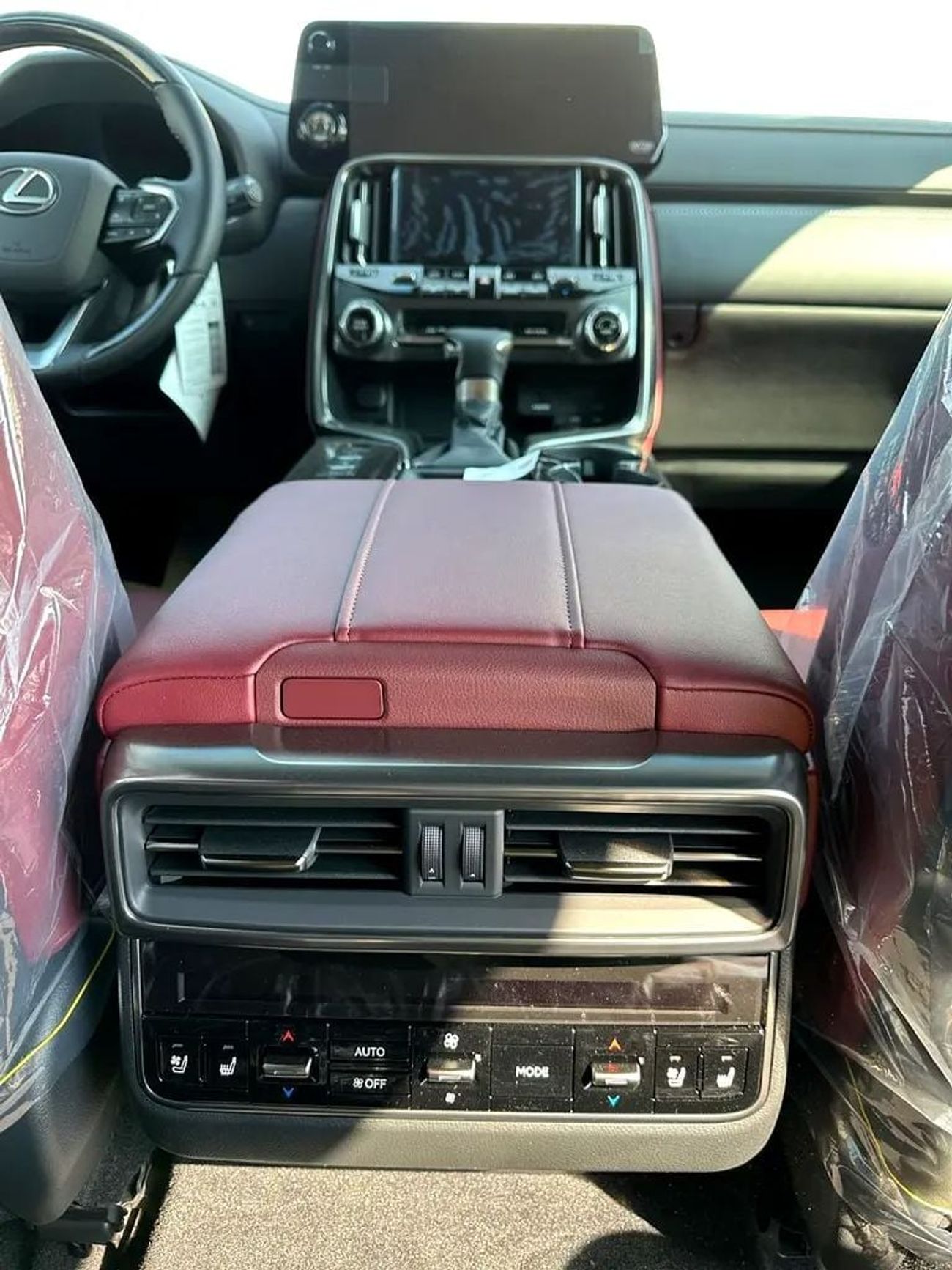 لكزس LX 600 سيجنتشر 2026 Lexus LX600 Signature (7-Seater) 3.5L V6 Twin-Turbo Petrol A/T 4WD Export Only
