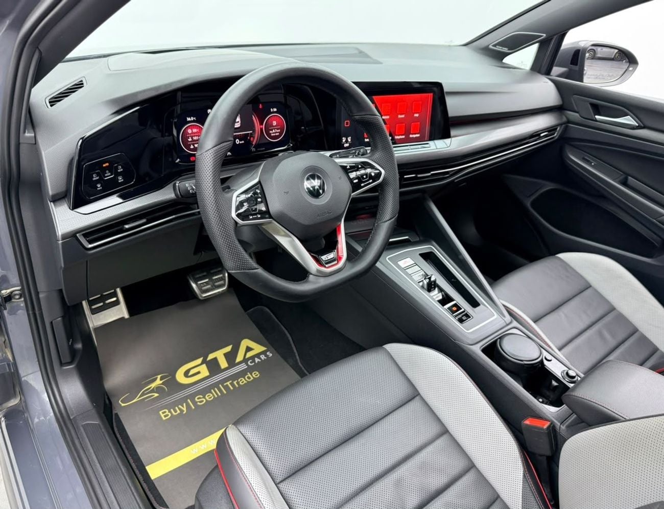 فولكس واجن جولف GTI P2 فولكس فاجن جولف GTI P2 موديل 2022، ضمان، سجل صيانة كامل لدى فولكس فاجن، كاملة المواصفات، خليجية