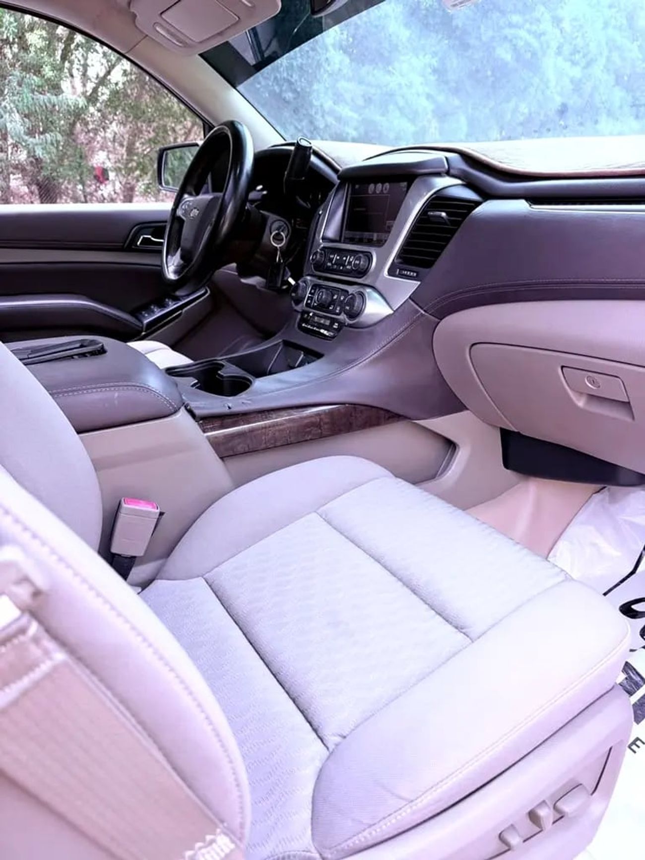 Chevrolet Suburban LT GCC Specs سوبر بان بحالة ممتازة جدا خليجي