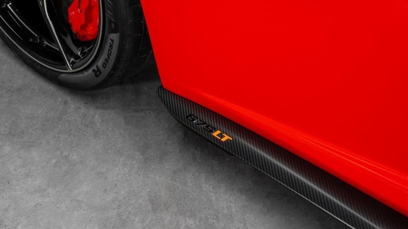 McLaren 675LT COUPE - 2016 - GCC Specs - Delivery Mileage