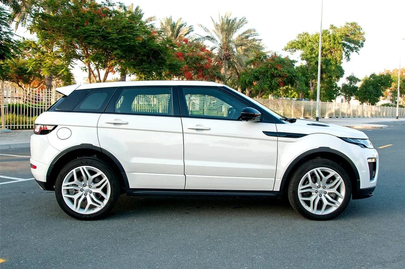 لاند روفر رانج روفر إيفوك إتش إس إي ديناميك | GCC Specs | Low Mileage | FSH