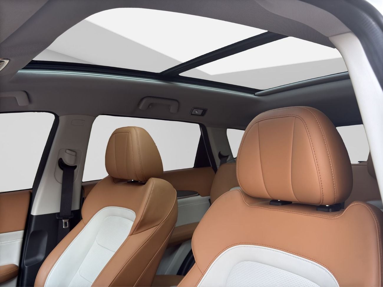 Jetour X70 Plus LUX **2025 Jetour X70 Plus Luxury | GCC Specs | 33,234 KM | Spacious Family SUV**