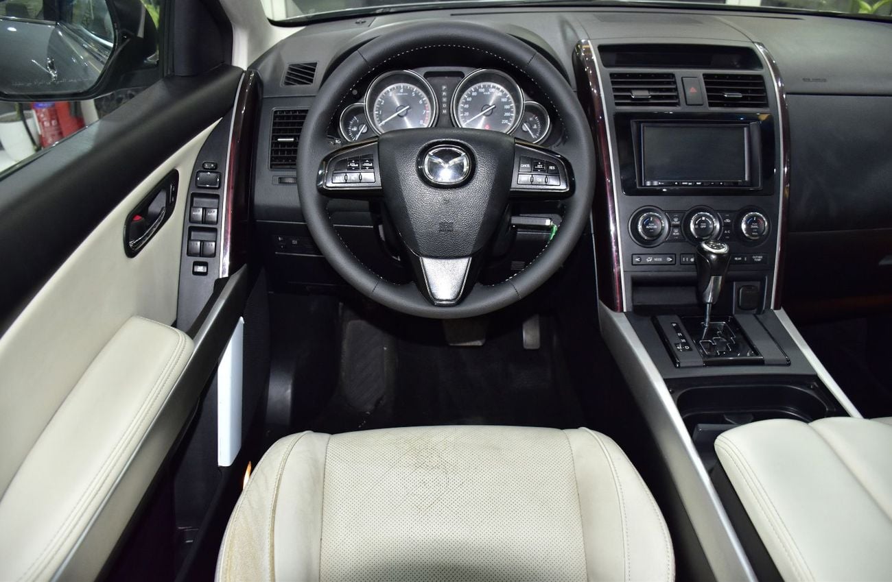 مازدا CX9 GTX LTD EXCELLENT DEAL for our Mazda CX-9 AWD ( 2014 Model ) in Silver Color GCC Specs