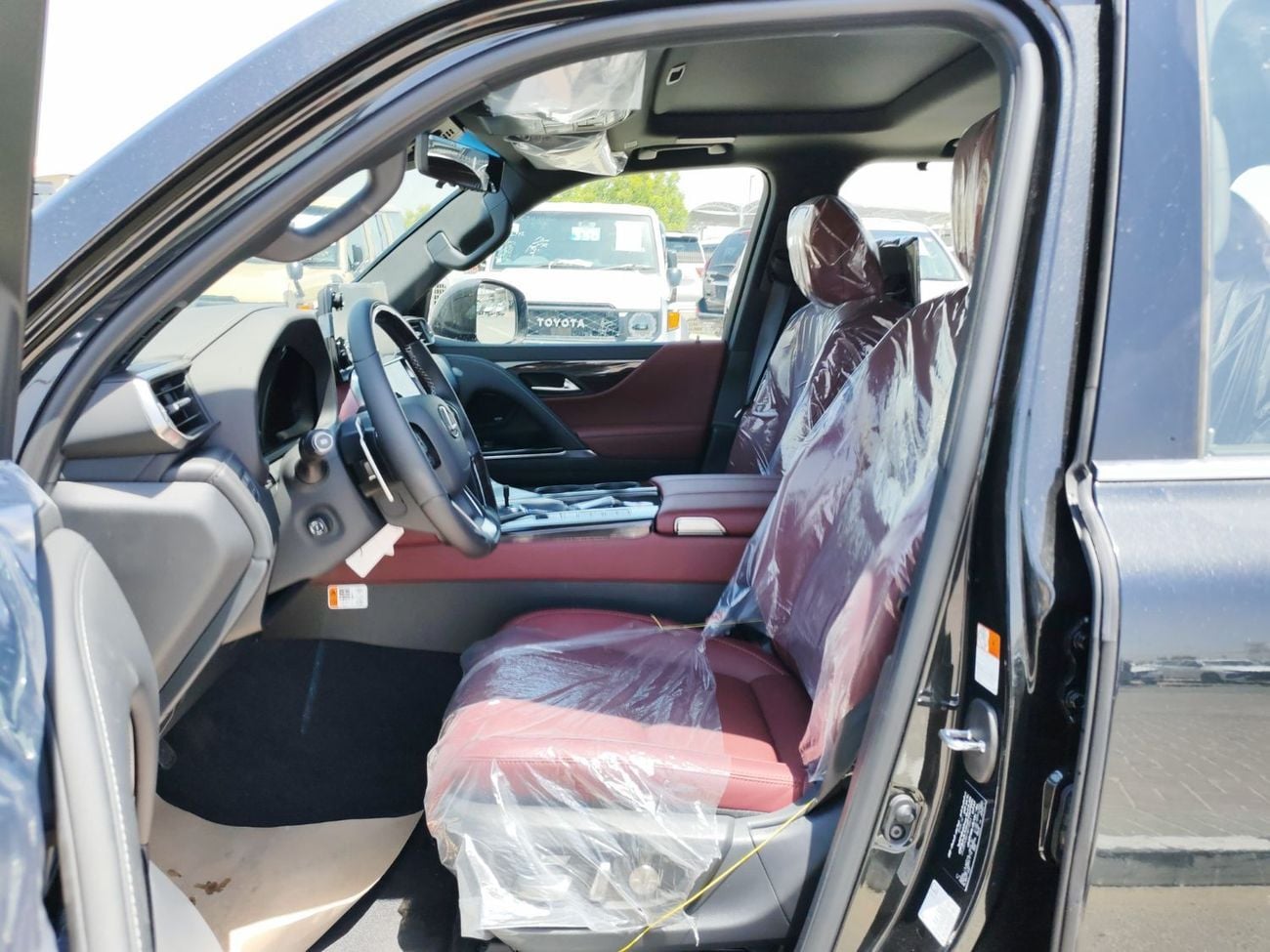 Lexus LX700h SIGNATURE 2026 Lexus LX700h Turbo Sport (7-Seater) with Auto Park 3.5L V6 Twin-Turbo Hybrid A/T 4WD