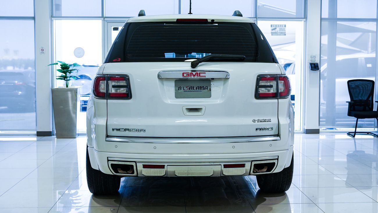 GMC Acadia DENALI