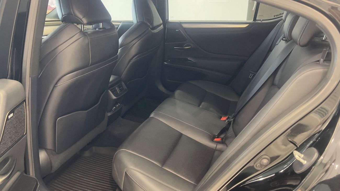 Lexus ES350 F SPORT