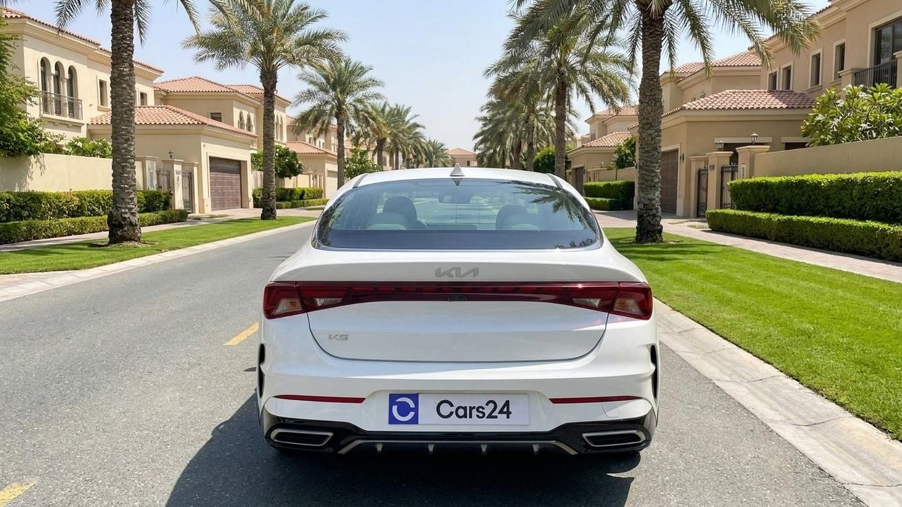 كيا K5 LX كارس24 هي سوق ضخم للسيارات المستعملة موثوق ومضمون ٪كارس24 هي سوق ضخم للسيارات المستعملة موثوق ومضمون