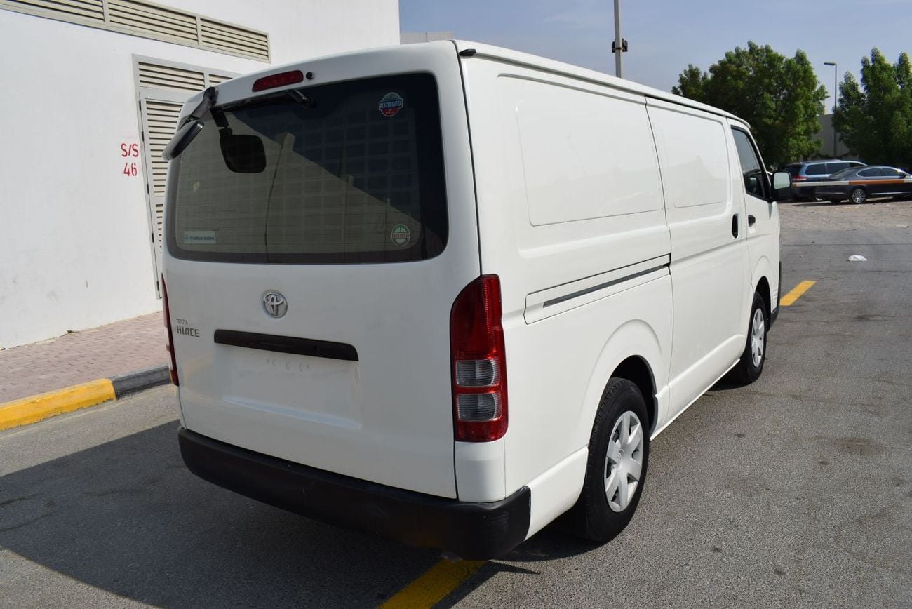 Toyota Hiace GL Toyota Hiace Std Roof Van 2.7 L, model: 2023