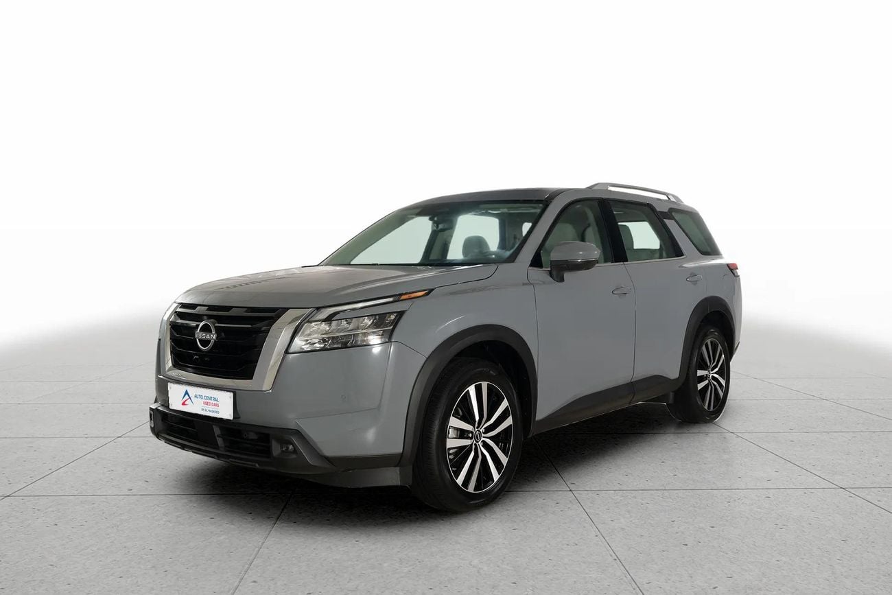 Nissan Pathfinder SV 3.5
