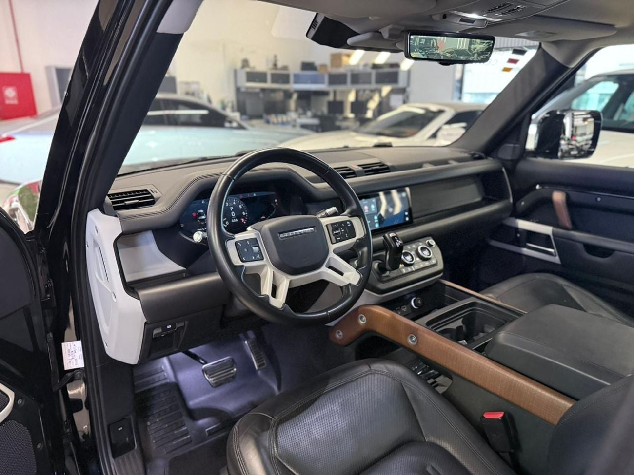 Land Rover Defender HSE 2021 Defender 90 - 22 KHAN RIMS - BORLA EXHAUST SYSTEM - ALTAYYER WA