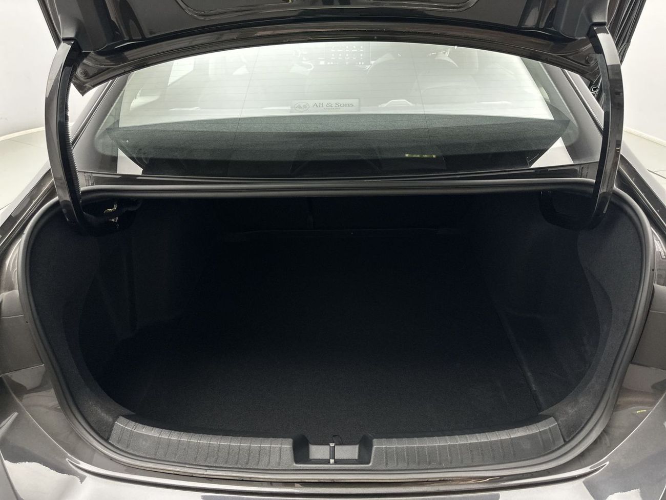 Volkswagen Jetta TRENDLINE Jetta Trendline 1.5L TSI | 7-Speed Automatic DSG | Panoramic Roof | Rear Camera | Wireless CarPlay