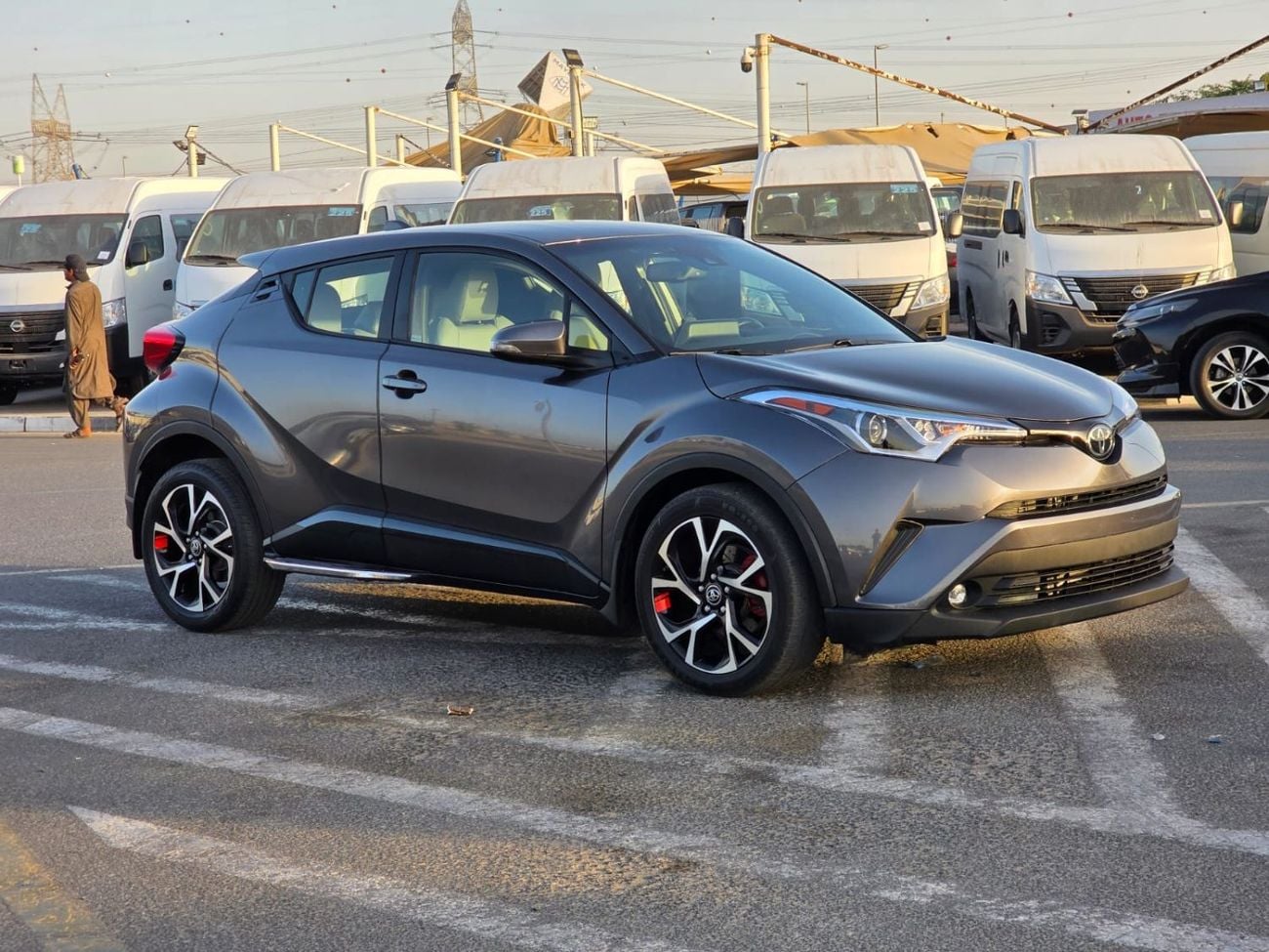 Toyota C-HR STANDARD Toyota C-HR TRD Edition Push button and leather seats