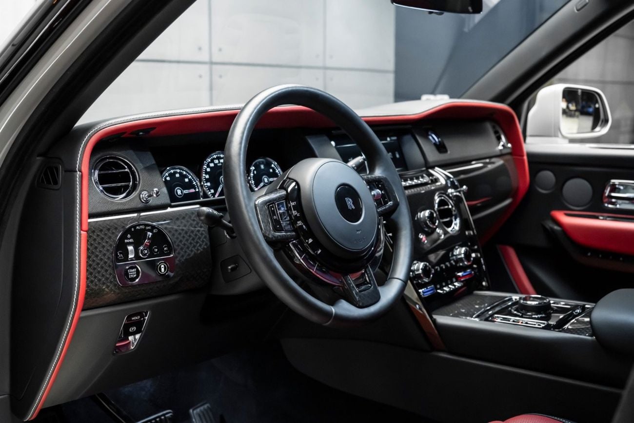 Rolls Royce Cullinan BLACK BADGE
