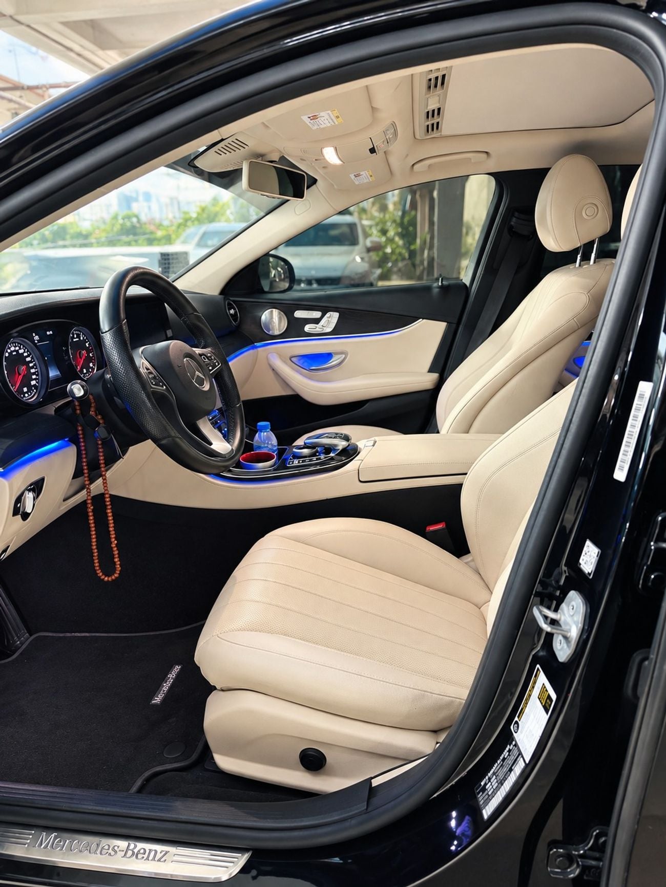 Mercedes Benz E300