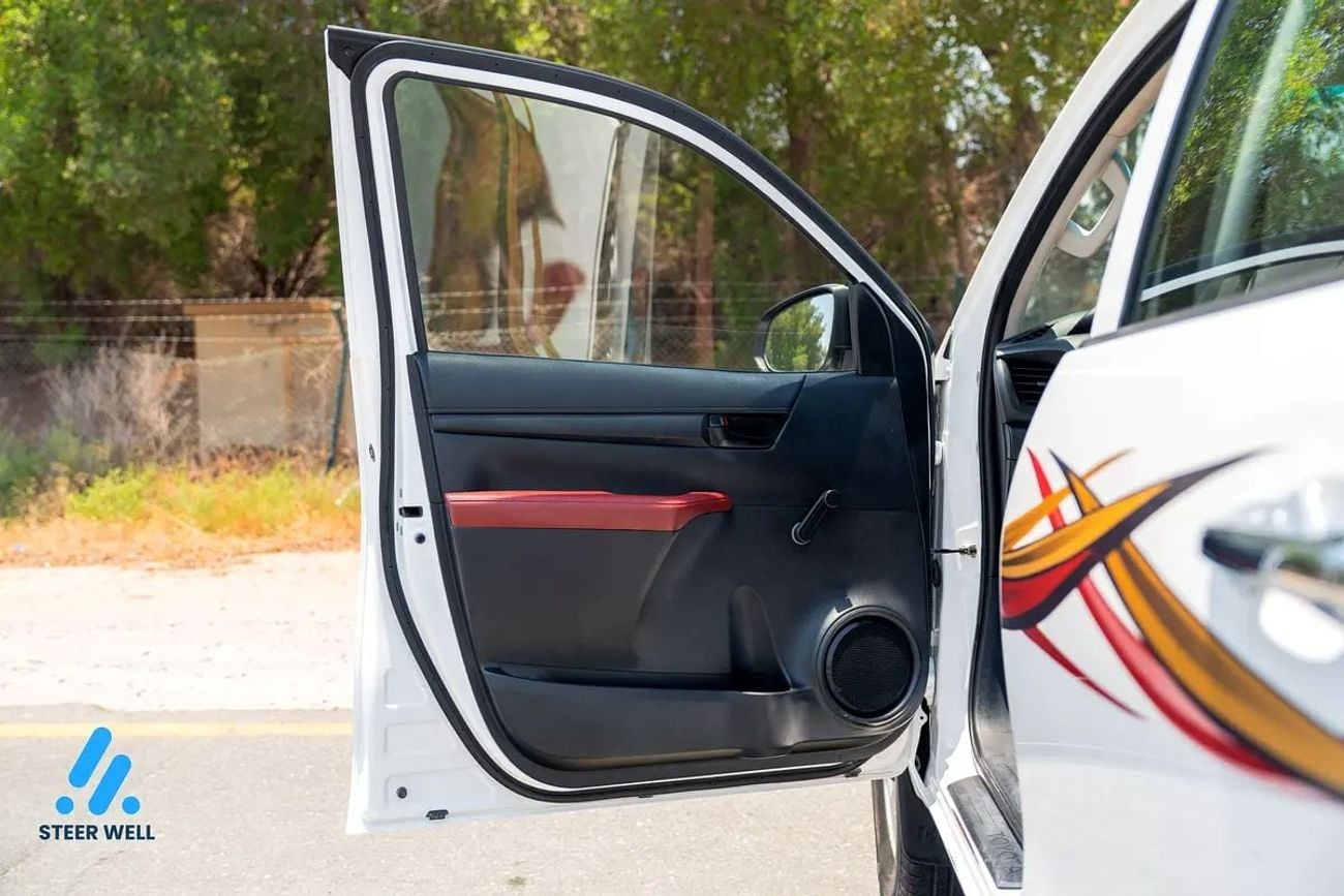 تويوتا هيلوكس GL 2021 | هايلكس GL 2.7 لتر بنزين دفع رباعي أوتوماتيكي بيك أب