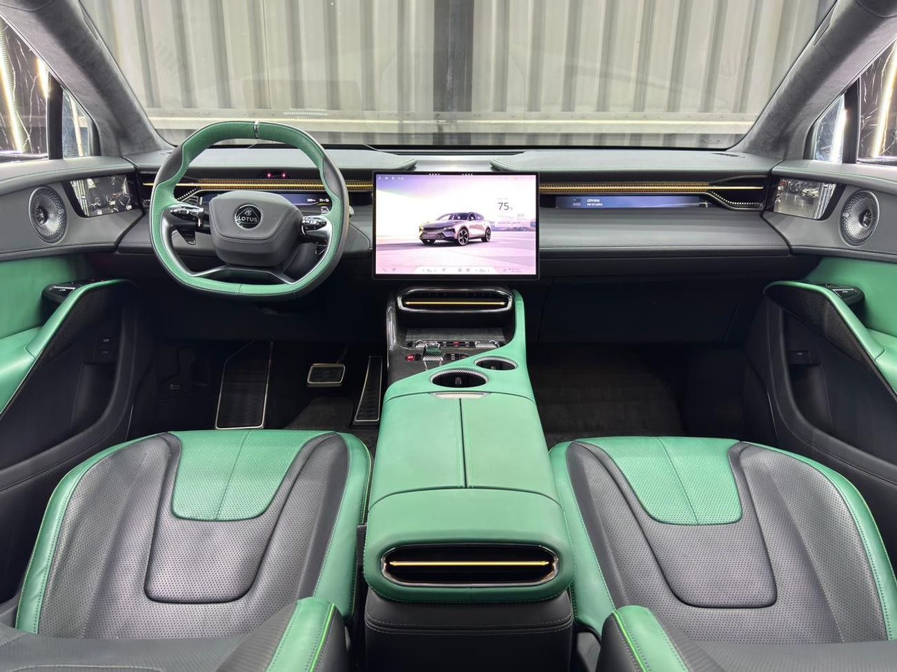 Lotus Eletre STANDARD