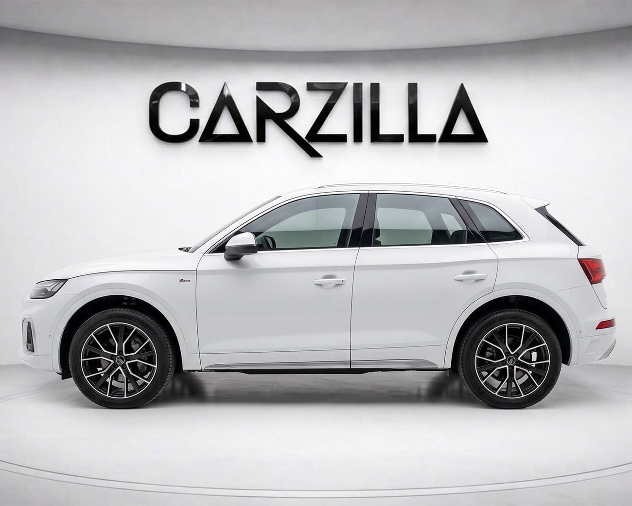 Audi Q5 45 TFSI S-LINE l Full Option | Original Paint | AED 3,085 / Monthly