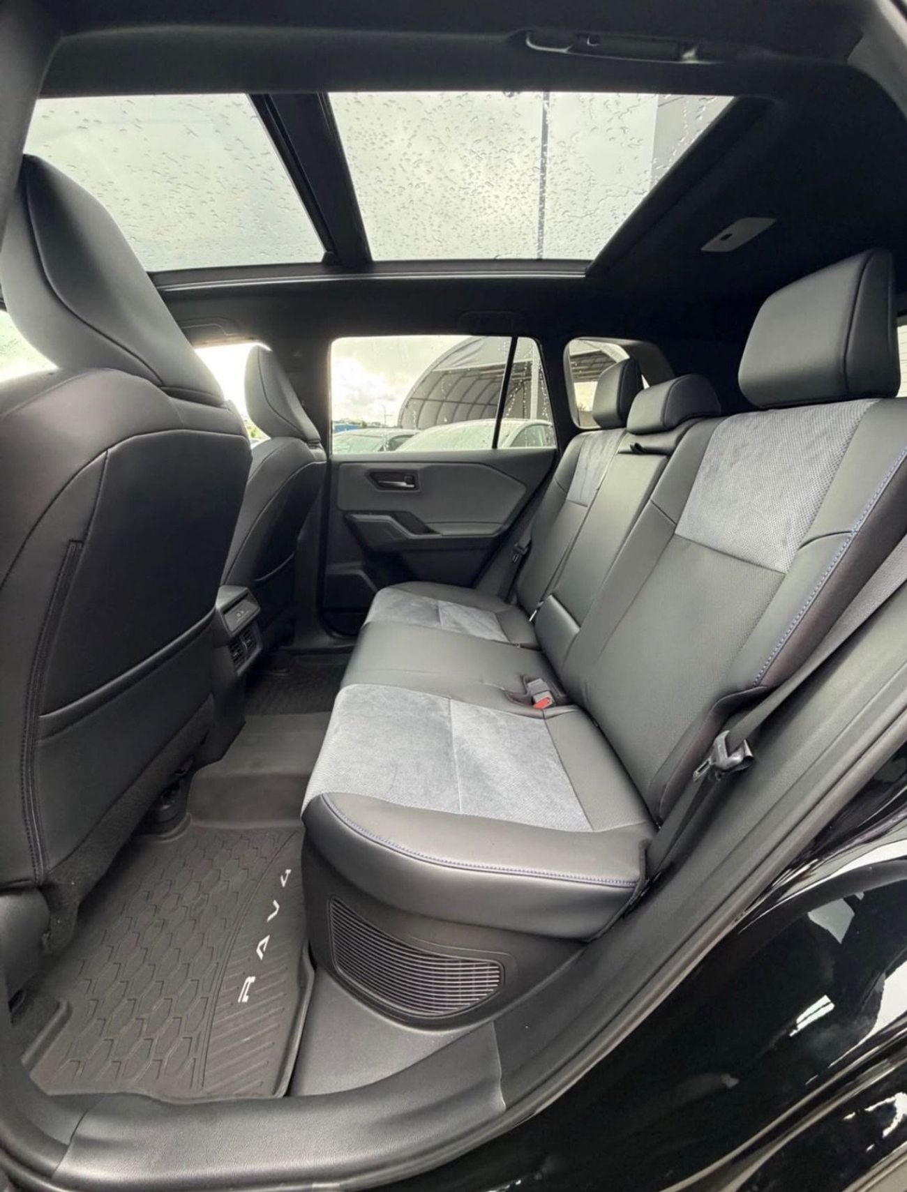 Toyota RAV4 XSE HEV