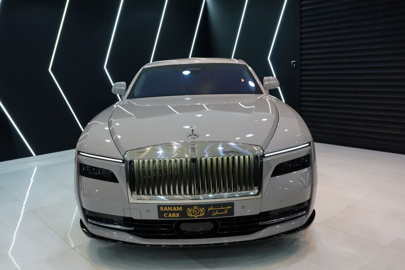 رولز رويس سبيكتر STD (L · None - Electric Cyl · Automatic · Electric · Coupe · Front Wheel Drive · 4 Seats · 2 Door) رولز رويس سبيكتر 2024، نظام صوتي مصمم خصيصاً، إضاءة ستارلايت، شبكة أمامية مضيئة، ضمان وخدمة الوكيل!!