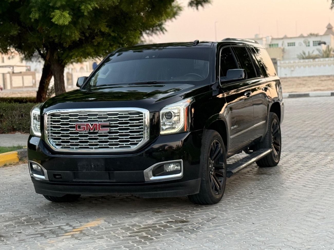 GMC Yukon DENALI