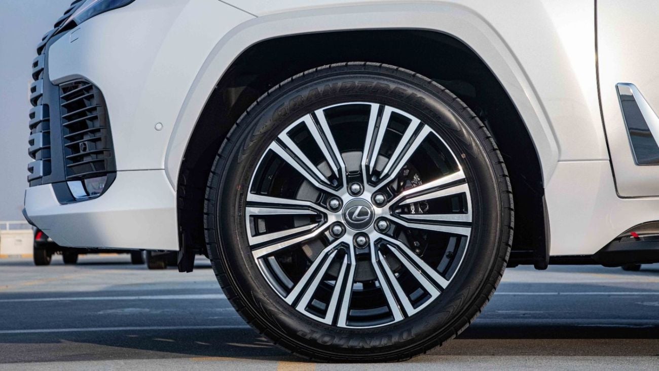 Lexus LX700h SIGNATURE 3.5L TWIN TURBO | AUTO PARK | 3 YEARS WARRANTY | 2026 | FOR LOCAL REGISTRATION + 10% |