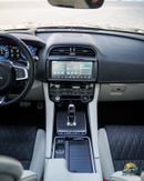 Jaguar F-PACE SVR
