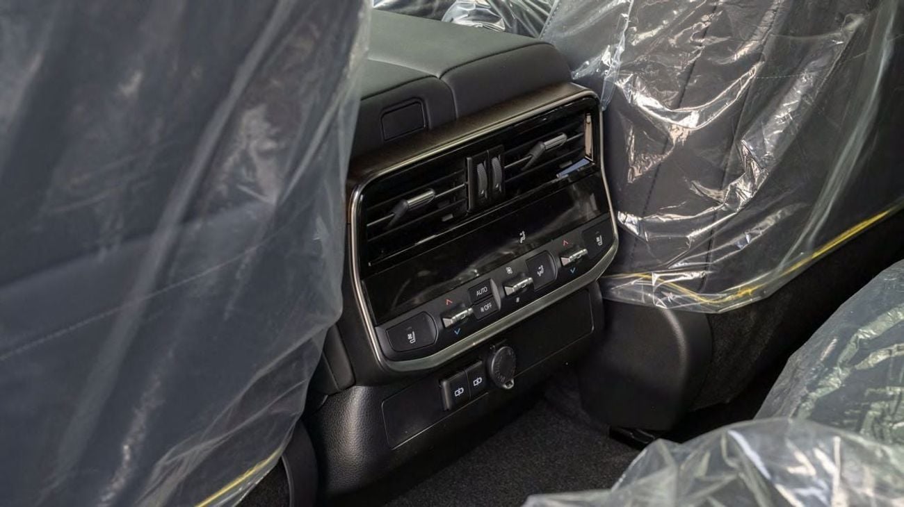 Toyota Land Cruiser VX 3.5L 2026 with memory seats