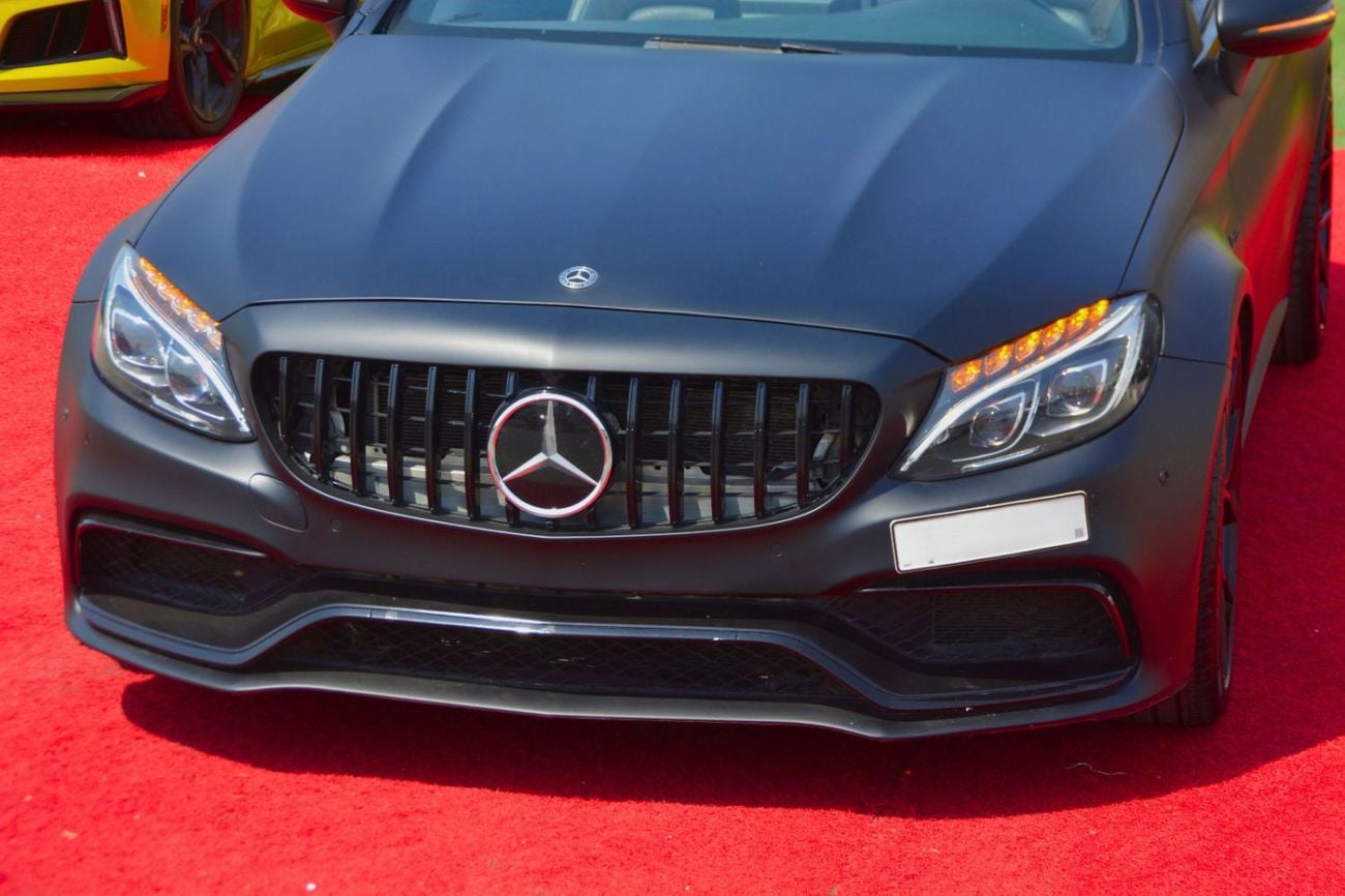 Mercedes Benz C63 AMG STANDARD
