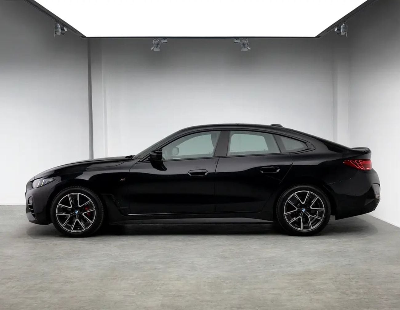 BMW 420i M SPORT 420i Special Edition M-Sport • Warranty + Service Package • FDSH • GCC