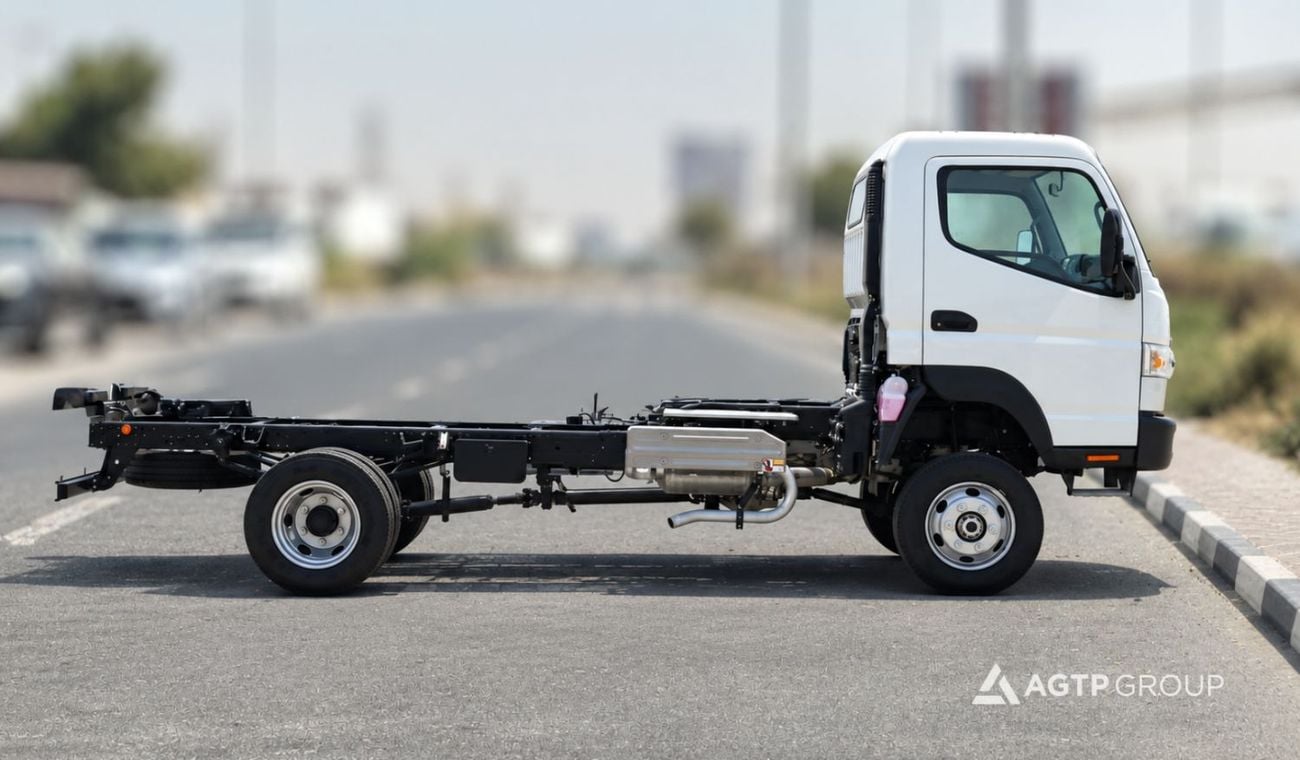 Mitsubishi Canter STANDARD Single Cab | 3.0L Turbo Diesel | Manual | 4x4 | GCC Specs | White | Cab & Chassis | READY EXPORT