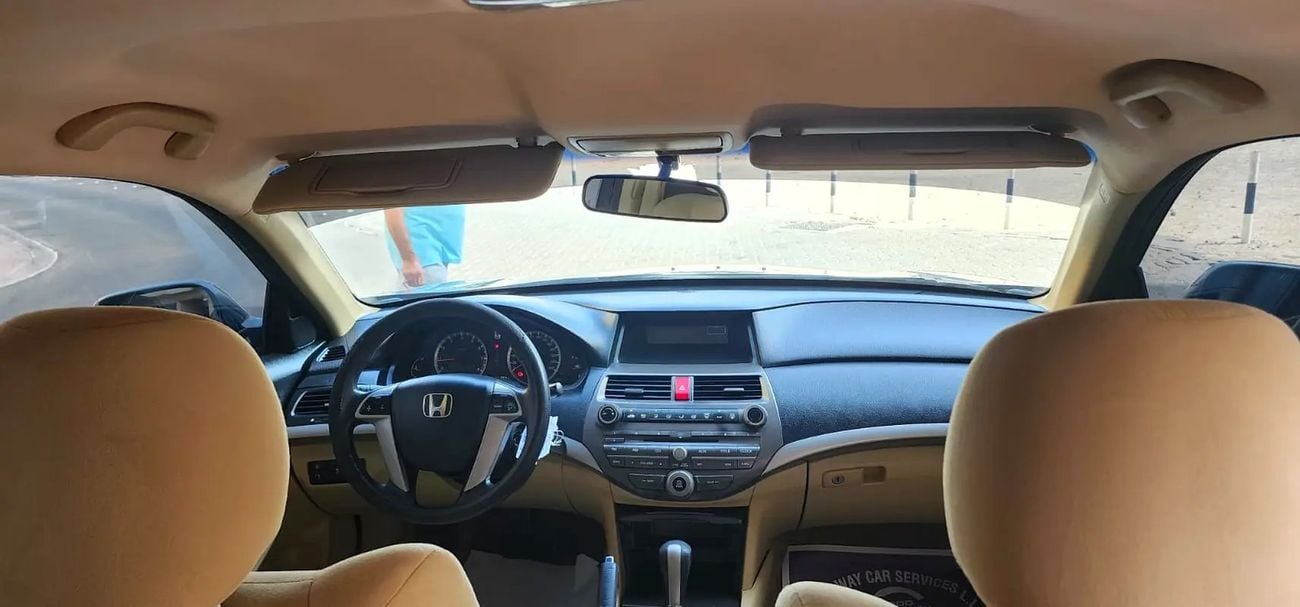 Honda Accord EX GCC Specs