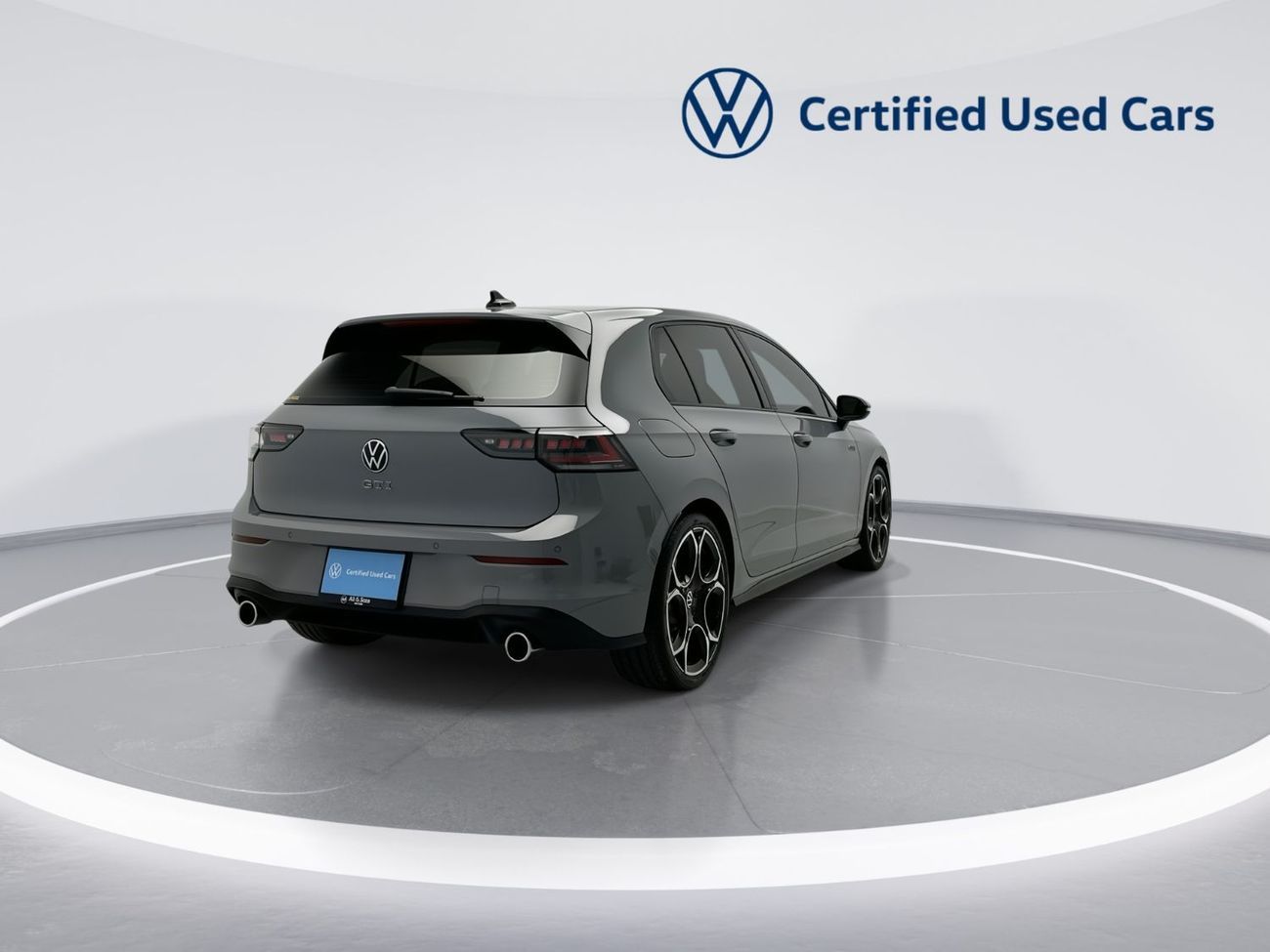 Volkswagen Golf GTI Premium Leather Seats 2L | 22,000 AED SAVINGS from New Car | 265 HP | GCC Specs