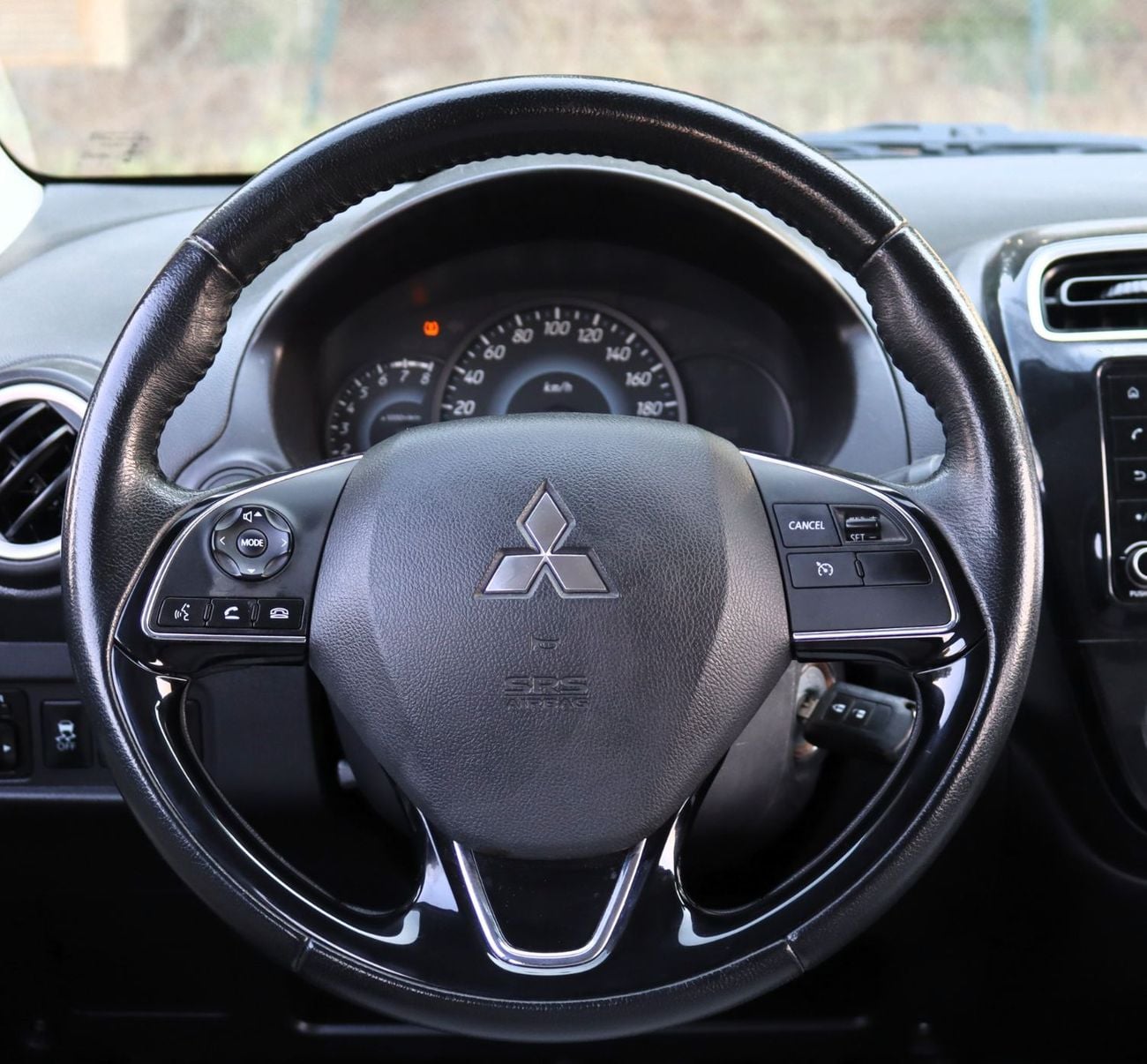 Mitsubishi Attrage GLX HIGHLINE ACCIDENTS FREE - ORIGINAL PAINT - FULL OPTION - GCC - PERFECT CONDITION INSIDE OUT