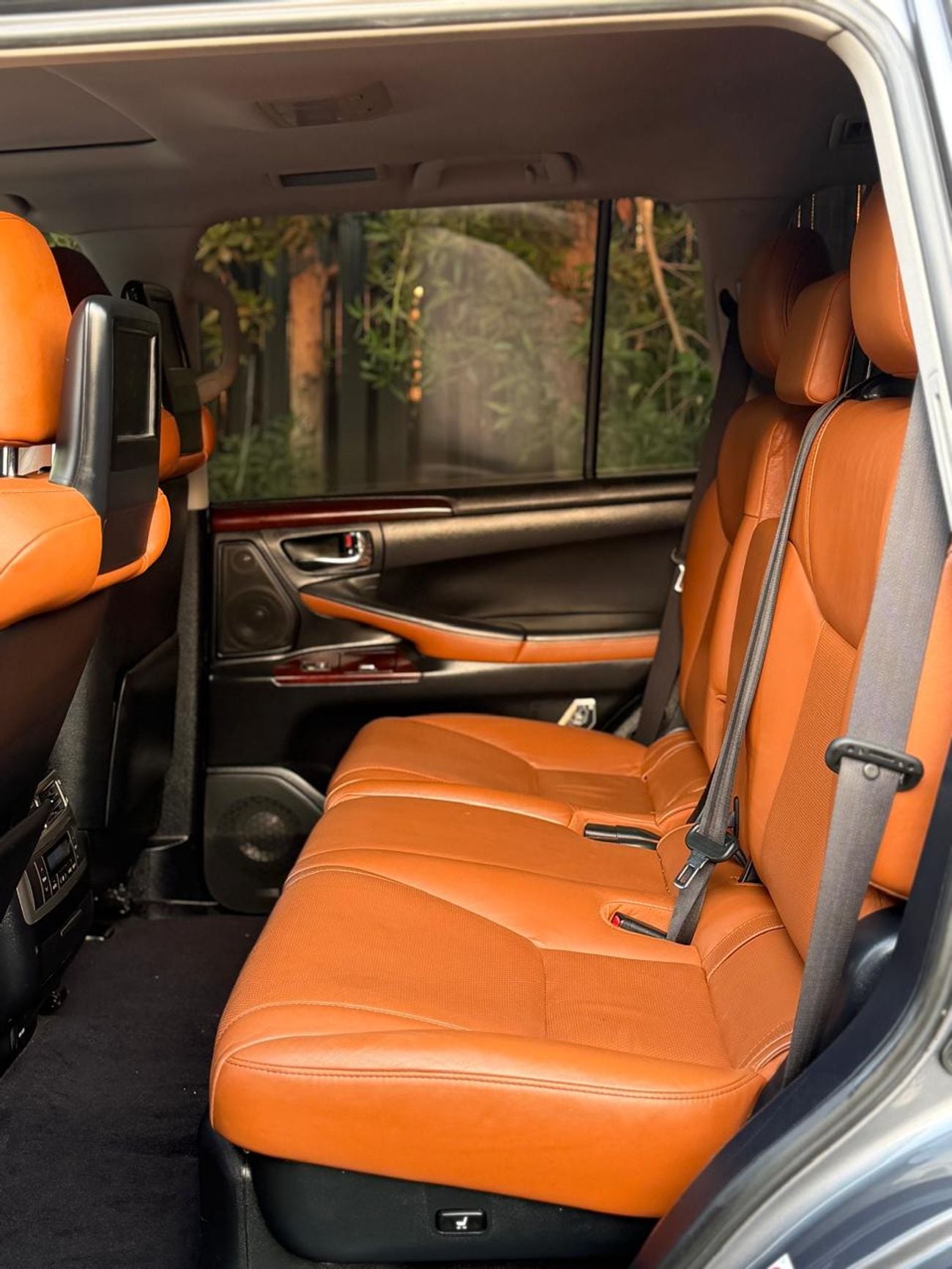 Lexus LX570 SPORT PLATINUM