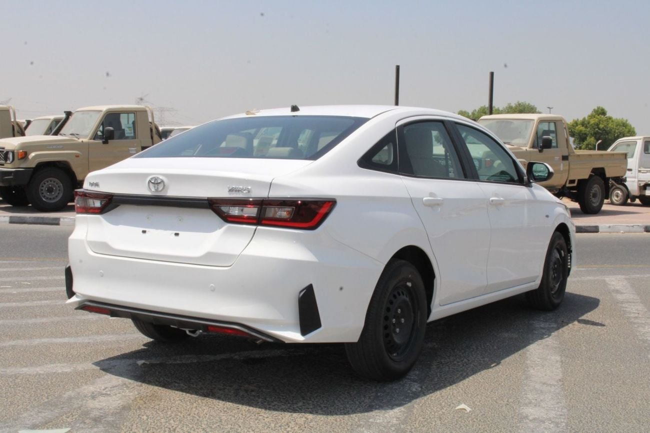 Toyota Yaris E