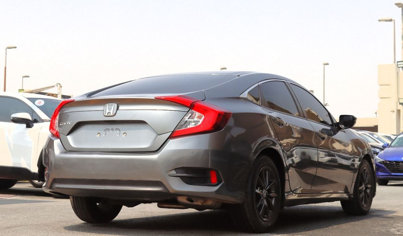 Honda Civic LX ACCIDENTS FREE - GCC - PERFECT CONDITION INSIDE OUT - ENGINE 1600 CC