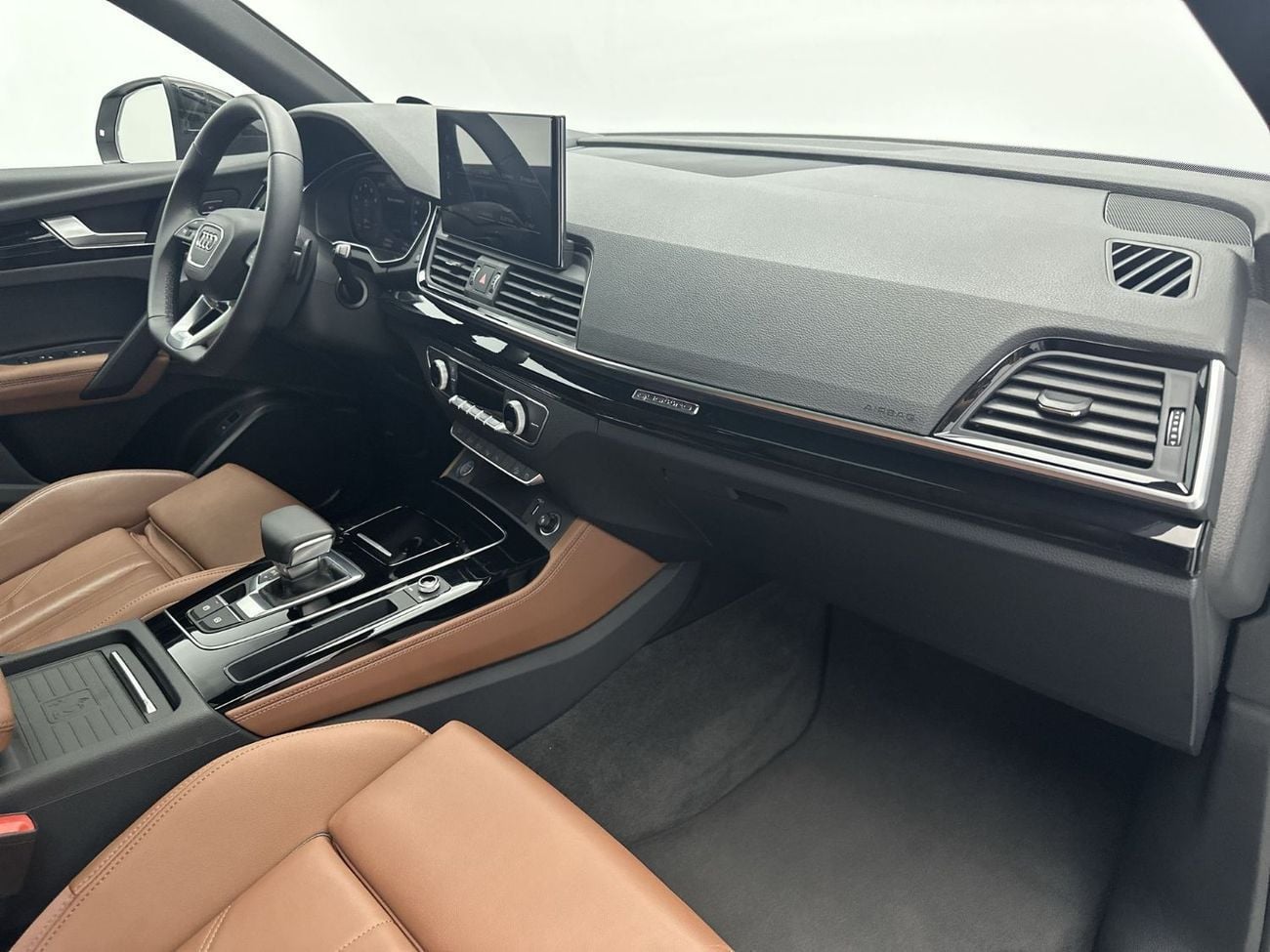 Audi Q5 45 TFSI SPORTBACK S-LINE (Ref# 15202)
