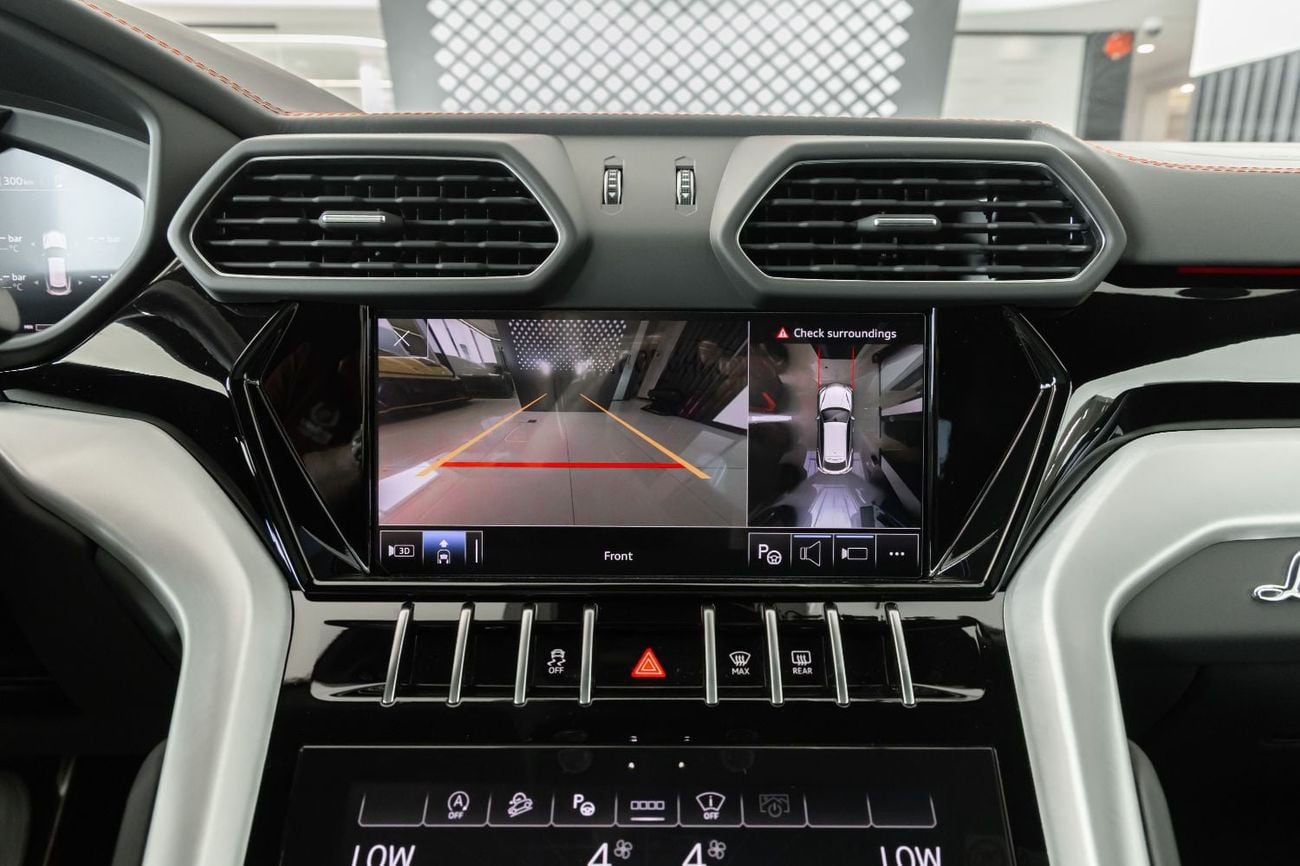 Lamborghini Urus S Lamborghini Urus S | V8 4.0L | Twin Turbo | AWD | 2024 | Japanese Specs |